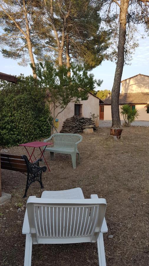 Appartement dans une villa au cœur de la Provence Trans-en-Provence Extérieur photo